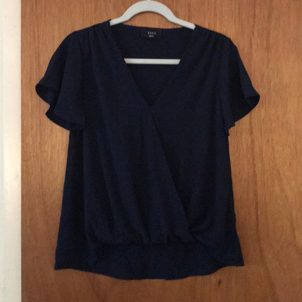 Vici wrap front top